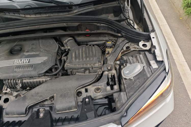 Used BMW X1 2020 sDrive20Li Premium Edition Engine Bay Left