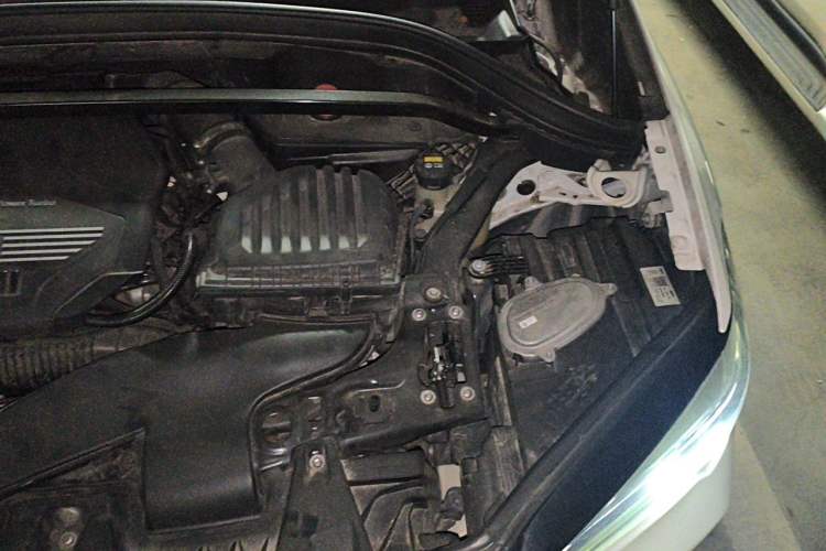 Used BMW X1 2020 sDrive25Li Leading Model Engine Bay Left