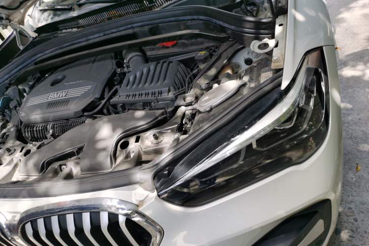 Used BMW X1 2020 xDrive25Li Luxury Edition Engine Bay Left