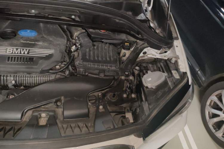 Used BMW X1 2020 sDrive25Li Leading Model Engine Bay Left