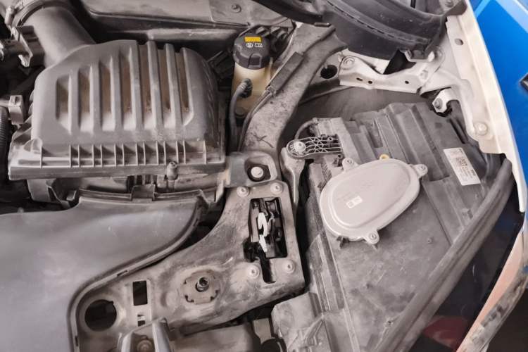 Used BMW X1 2020 sDrive20Li Fashion Model Engine Bay Left