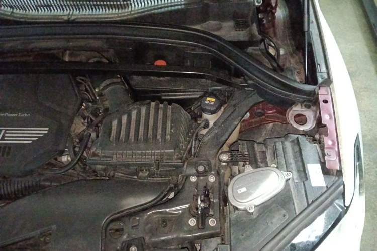 Used BMW X1 2020 xDrive25Li Luxury Edition Engine Bay Left