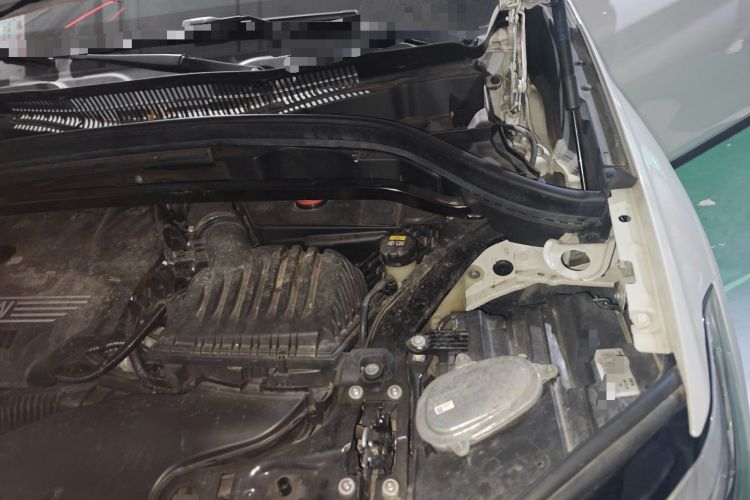 Used BMW X1 2020 xDrive25Li Luxury Edition Engine Bay Left