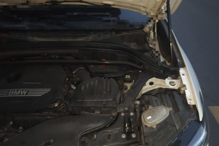 Used BMW X1 2020 sDrive20Li Premium Edition Engine Bay Left