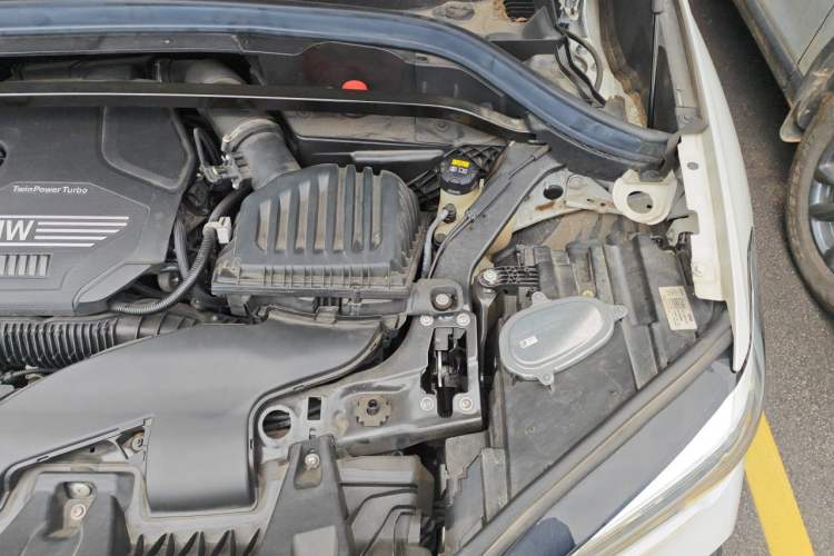 Used BMW X1 2020 xDrive25Li Luxury Edition Engine Bay Left