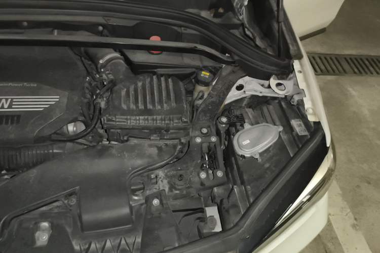 Used BMW X1 2020 xDrive25Li Luxury Edition Engine Bay Left