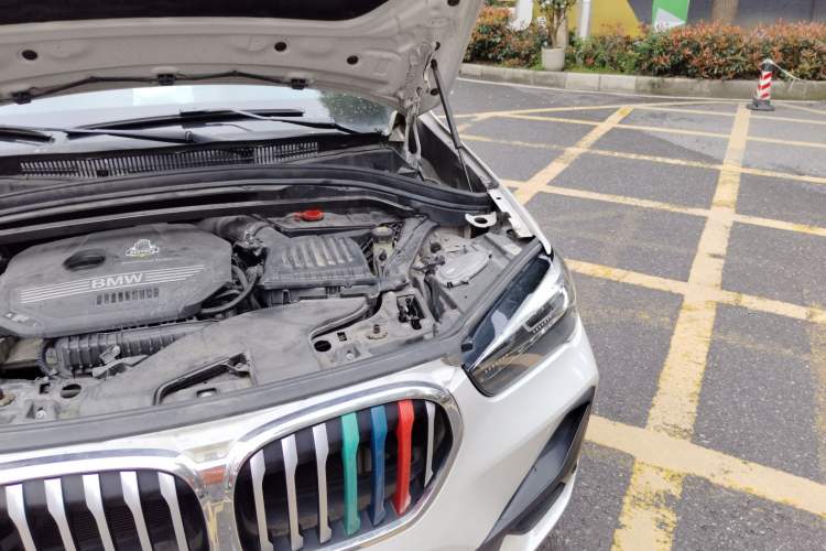 Used BMW X1 2020 sDrive20Li Fashion Model Engine Bay Left