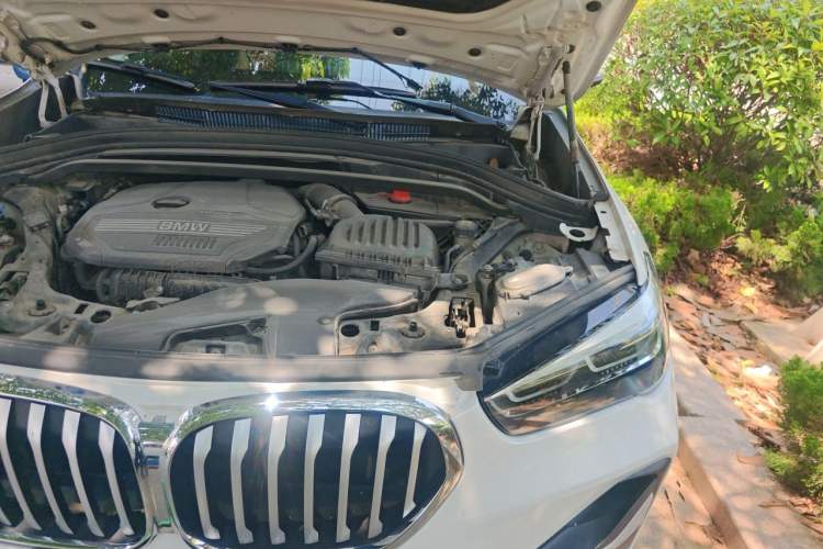 Used BMW X1 2020 sDrive20Li Premium Edition Engine Bay Left