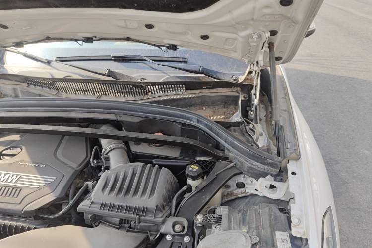 Used BMW X1 2020 sDrive20Li Premium Edition Engine Bay Left