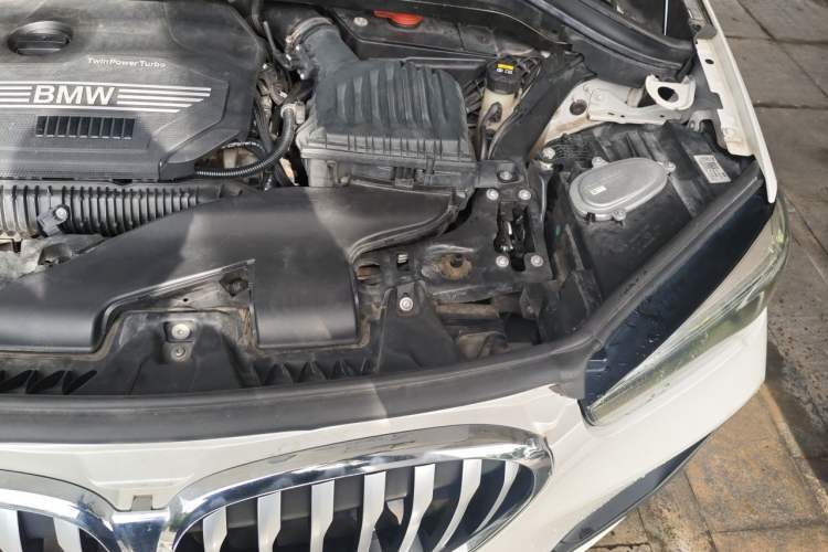 Used BMW X1 2020 sDrive25Li Leading Model Engine Bay Left