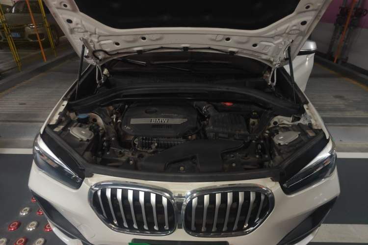 Used BMW X1 2020 sDrive20Li Premium Edition Engine Bay