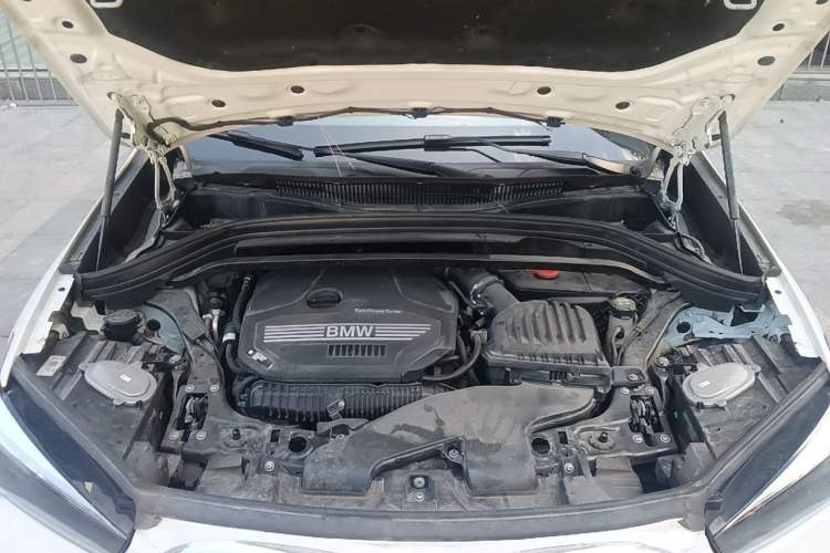 Used BMW X1 2020 sDrive25Li Leading Model Engine Bay