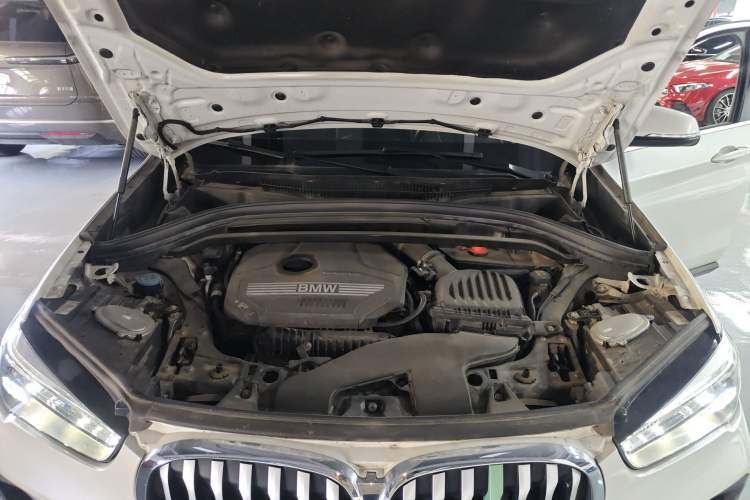 Used BMW X1 2020 sDrive20Li Premium Edition Engine Bay