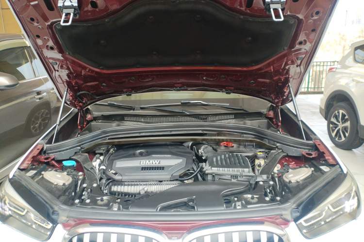 Used BMW X1 2020 sDrive25Li Leading Model Engine Bay