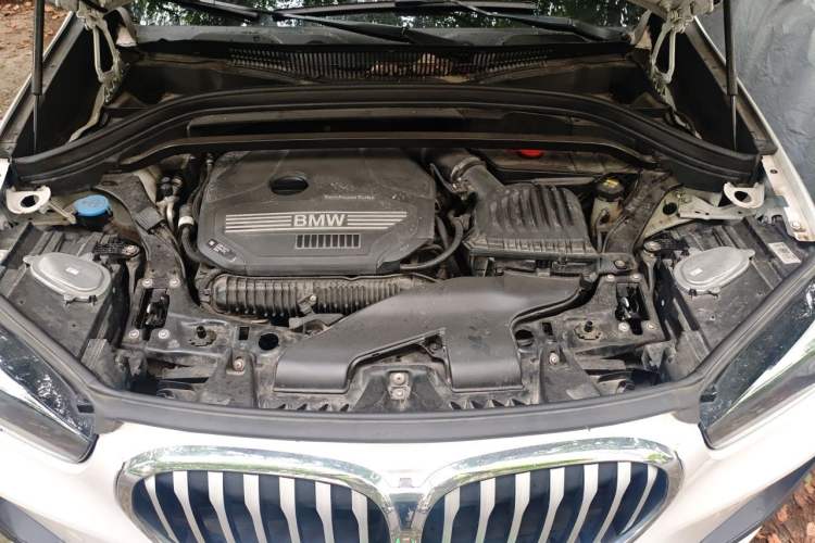 Used BMW X1 2020 sDrive25Li Leading Model Engine Bay