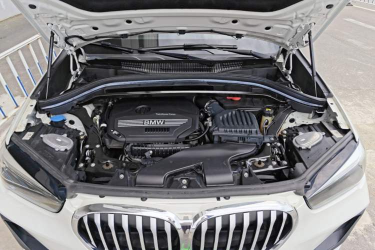 Used BMW X1 2020 sDrive20Li Fashion Model Engine Bay