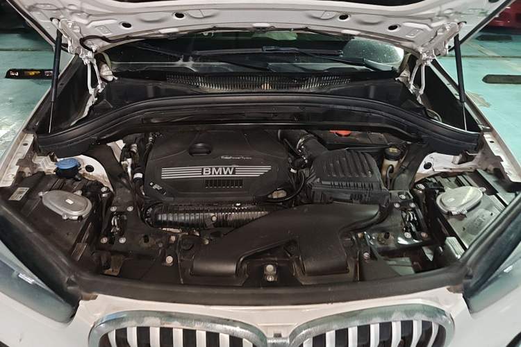 Used BMW X1 2020 sDrive25Li Leading Model Engine Bay