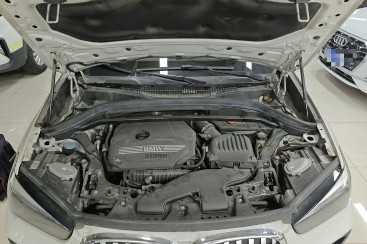 Used BMW X1 2020 sDrive20Li Fashion Model Engine Bay