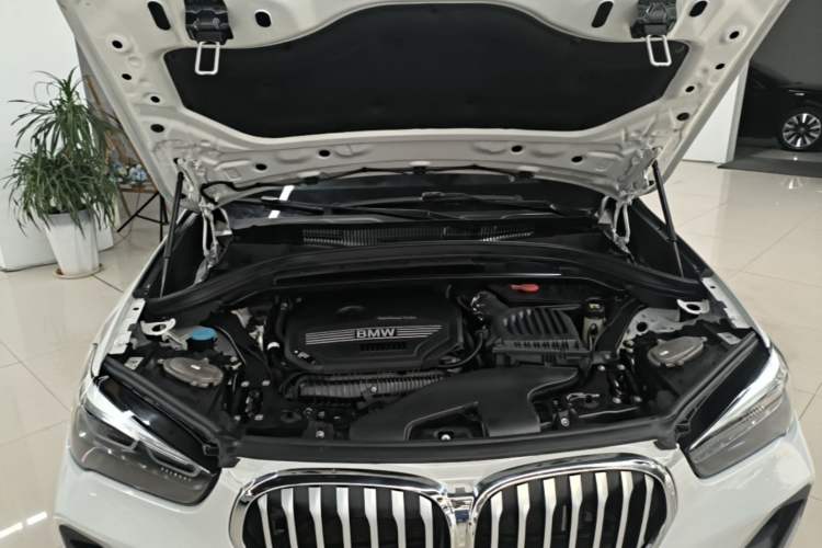 Used BMW X1 2020 xDrive25Li Luxury Edition Engine Bay