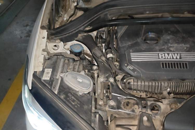 Used BMW X1 2020 sDrive25Li Leading Model Engine Bay Right