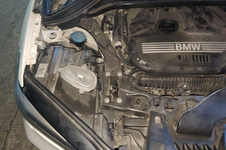 Used BMW X1 2020 xDrive25Li Luxury Edition Engine Bay Right