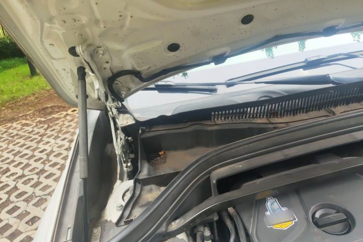 Used BMW X1 2020 sDrive25Li Leading Model Engine Bay Right