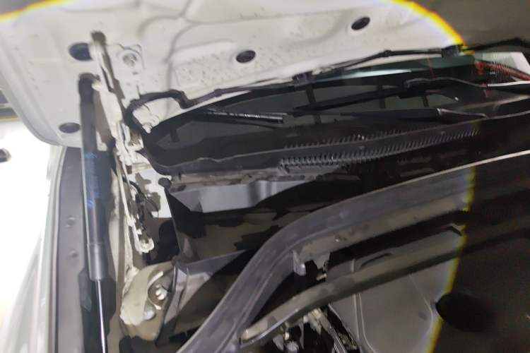 Used BMW X1 2020 sDrive25Li Leading Model Engine Bay Right
