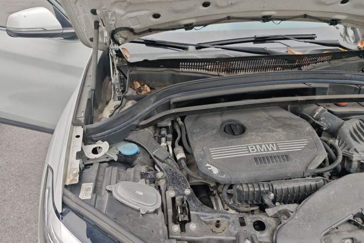 Used BMW X1 2020 sDrive20Li Premium Edition Engine Bay Right