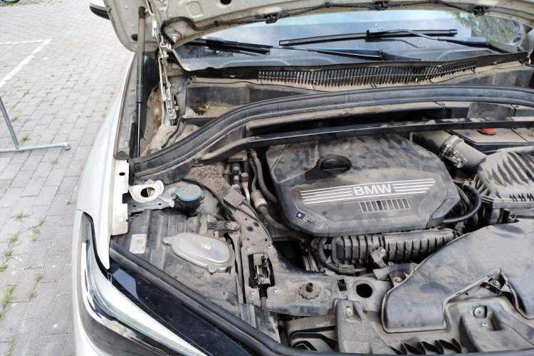 Used BMW X1 2020 sDrive20Li Premium Edition Engine Bay Right