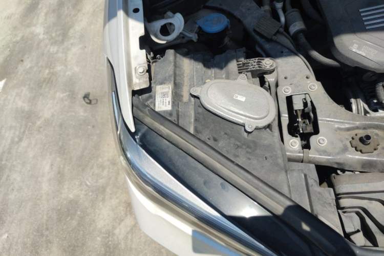 Used BMW X1 2020 sDrive20Li Fashion Model Engine Bay Right