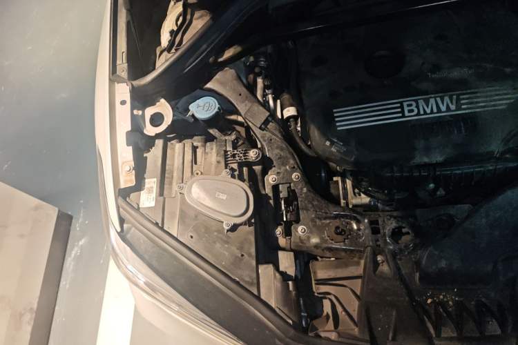 Used BMW X1 2020 sDrive20Li Fashion Model Engine Bay Right