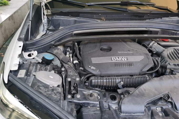 Used BMW X1 2020 xDrive25Li Luxury Edition Engine Bay Right