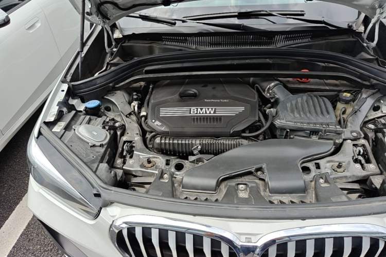 Used BMW X1 2020 sDrive25Li Leading Model Engine Bay Right