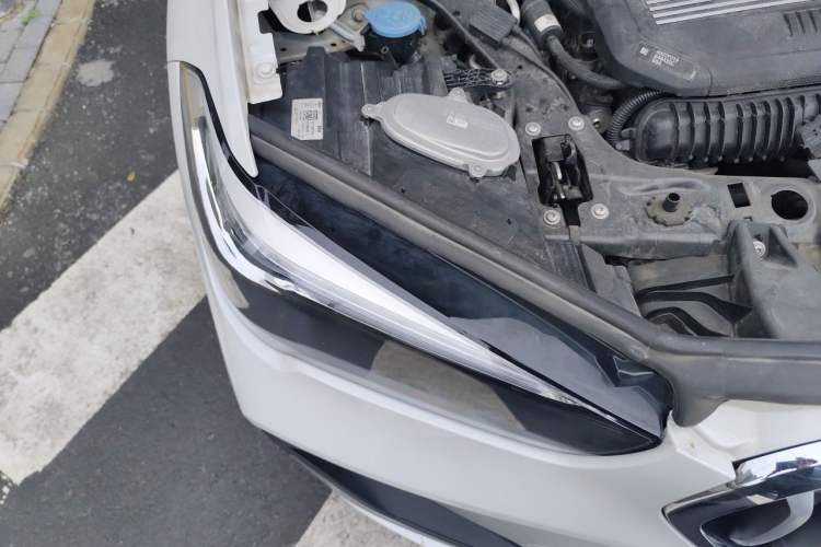 Used BMW X1 2020 xDrive25Li Luxury Edition Engine Bay Right