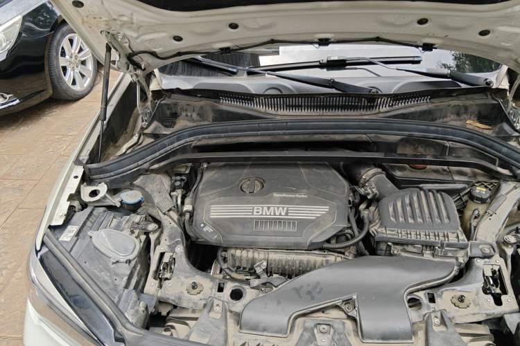 Used BMW X1 2020 sDrive20Li Premium Edition Engine Bay Right