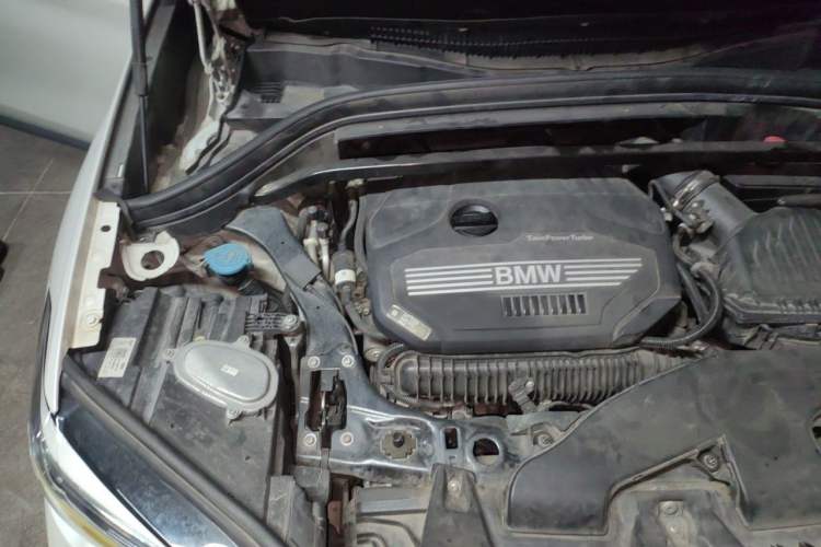 Used BMW X1 2020 sDrive25Li Leading Model Engine Bay Right