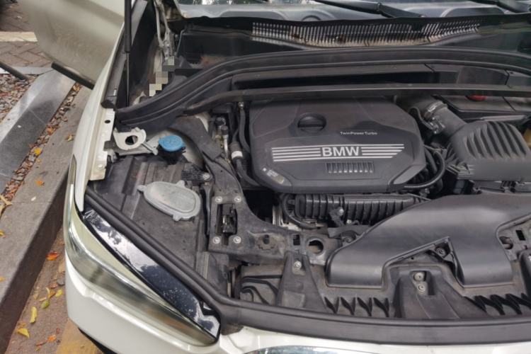 Used BMW X1 2020 sDrive20Li Premium Edition Engine Bay Right