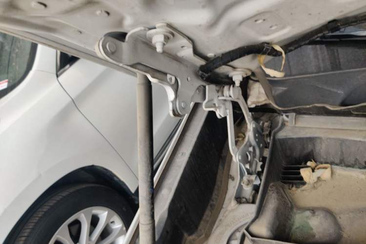 Used BMW X1 2020 sDrive20Li Premium Edition Engine Bay Right