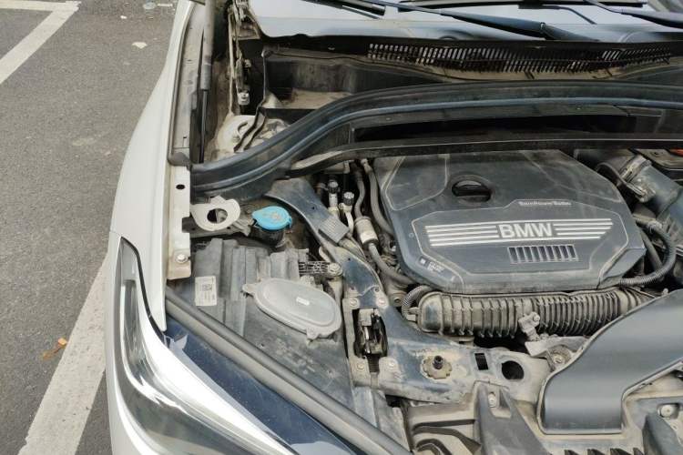 Used BMW X1 2020 xDrive25Li Luxury Edition Engine Bay Right