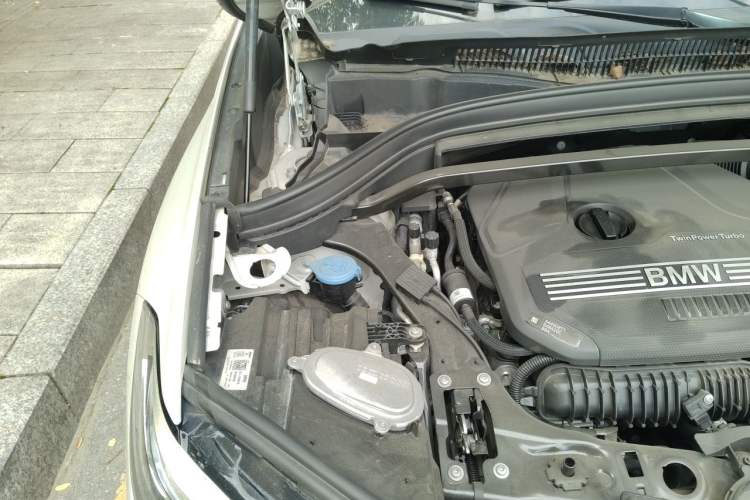 Used BMW X1 2020 sDrive25Li Leading Model Engine Bay Right