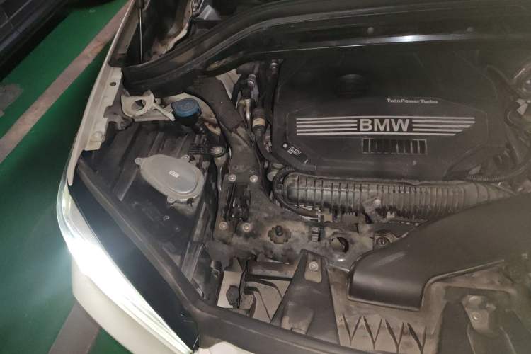 Used BMW X1 2020 xDrive25Li Luxury Edition Engine Bay Right