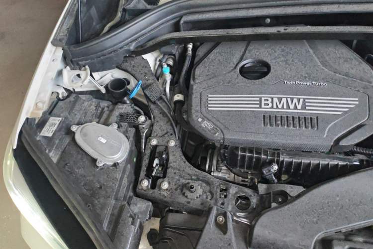 Used BMW X1 2020 sDrive20Li Premium Edition Engine Bay Right