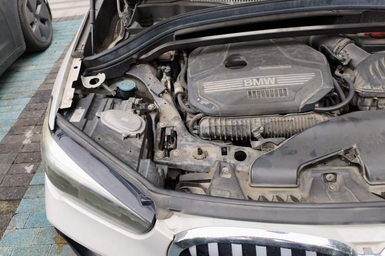 Used BMW X1 2020 sDrive25Li Leading Model Engine Bay Right