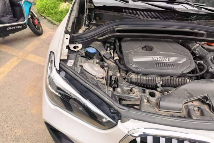 Used BMW X1 2020 sDrive25Li Leading Model Engine Bay Right