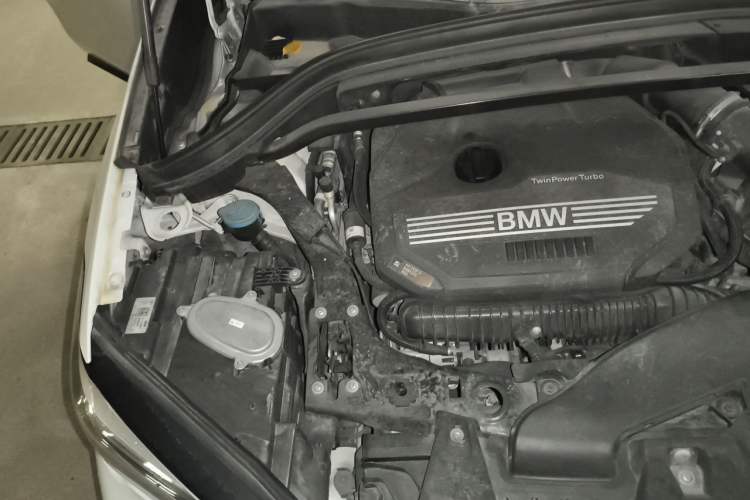 Used BMW X1 2020 xDrive25Li Luxury Edition Engine Bay Right