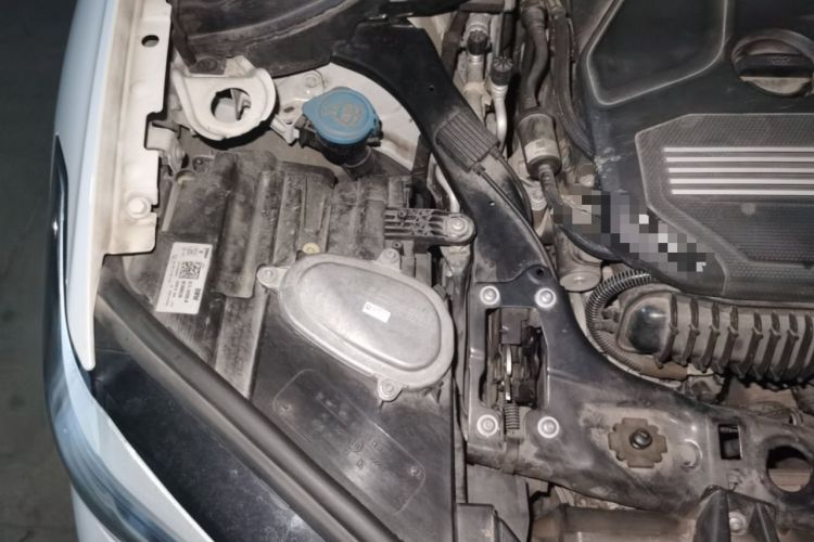 Used BMW X1 2020 xDrive25Li Luxury Edition Engine Bay Right