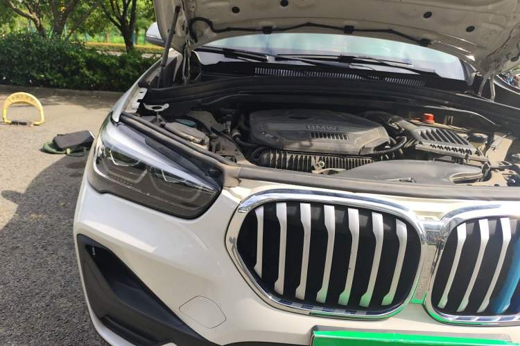 Used BMW X1 2020 sDrive25Li Leading Model Engine Bay Right
