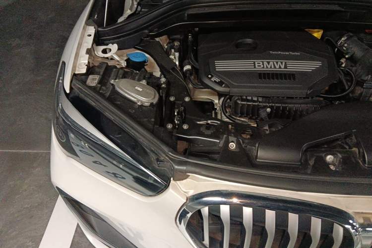 Used BMW X1 2020 sDrive20Li Premium Edition Engine Bay Right