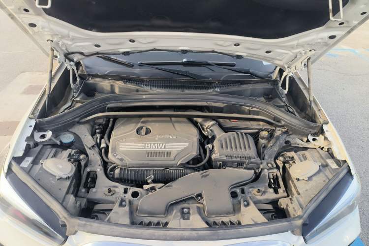 Used BMW X1 2020 sDrive25Li Leading Model Engine Bay