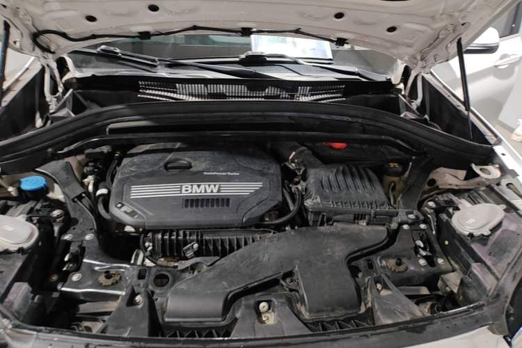 Used BMW X1 2020 sDrive20Li Fashion Model Engine Bay